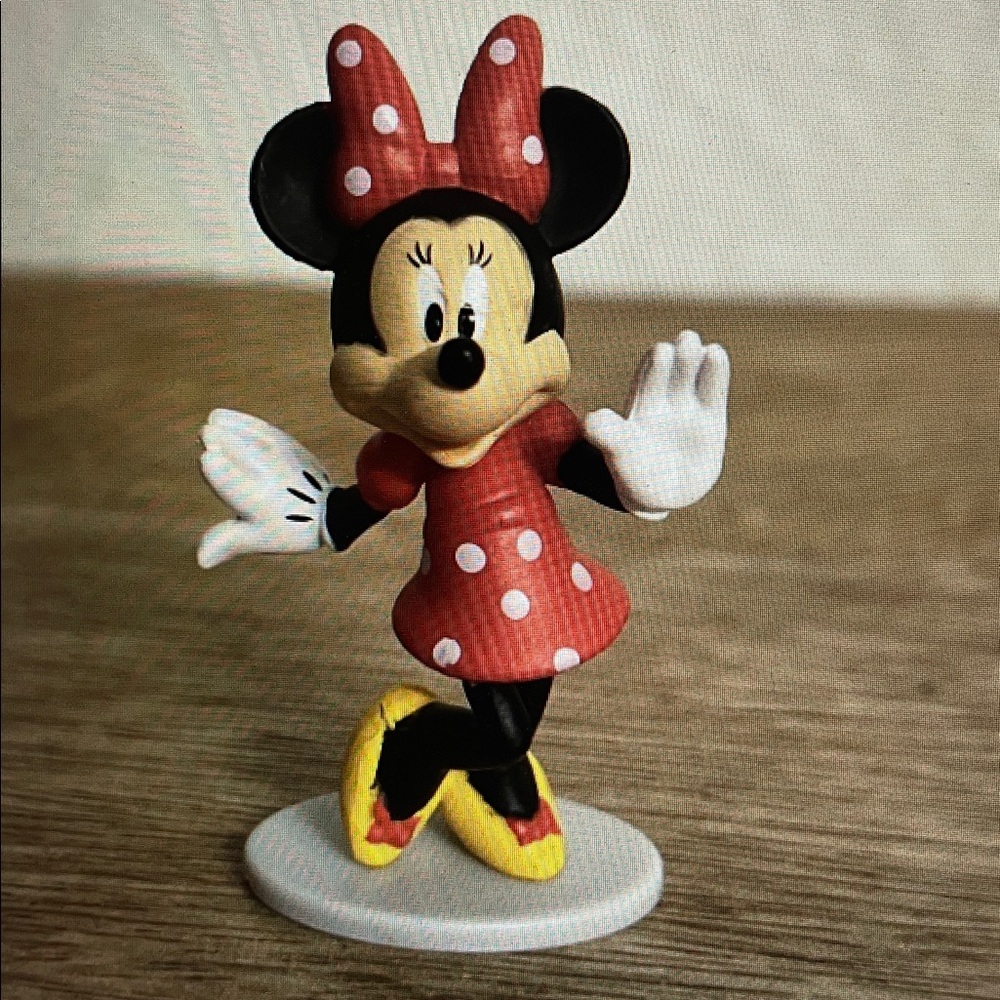 Minnie Mouse Wearing Red Dress W/ White Polka dot Disney 2.5” PVC Toy On Base